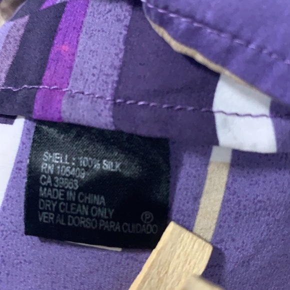 🟣  3/$50!   100% silk top by Antonio Melani (M) - Picture 5 of 5